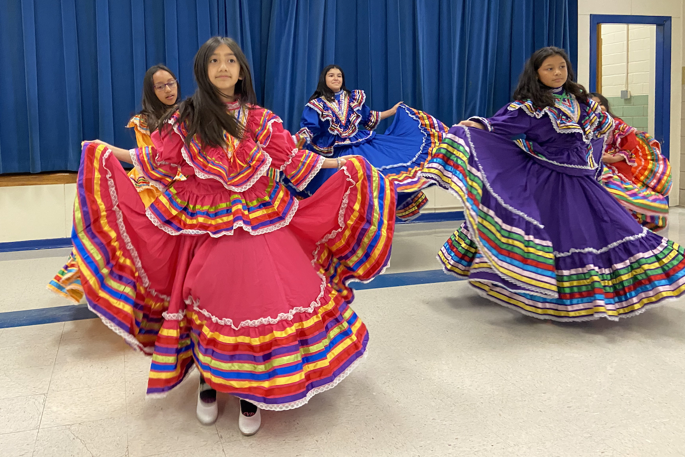 De Zavala Ballet Folklorico