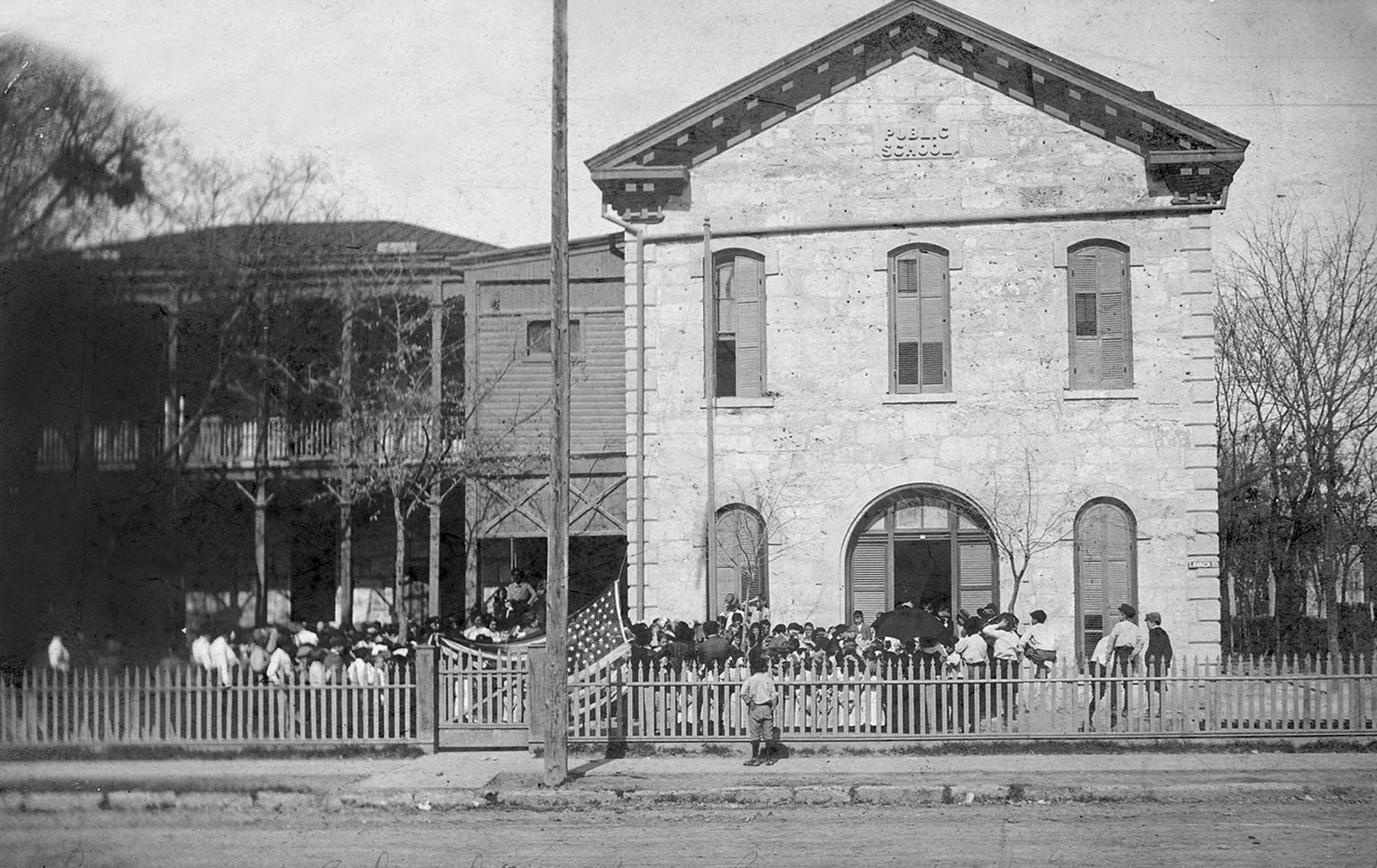 Lamar School