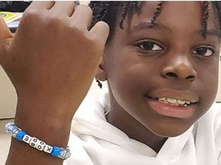 Student wearing a friendship bracelet